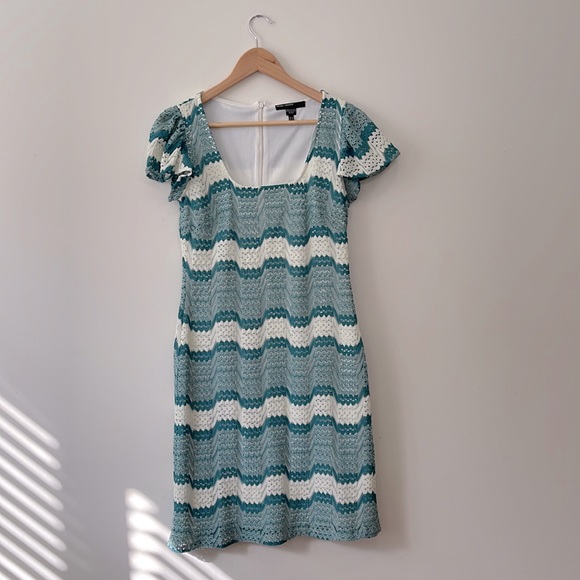 Maggy London Short-sleeves Mini Dress size 8 - Picture 1 of 7